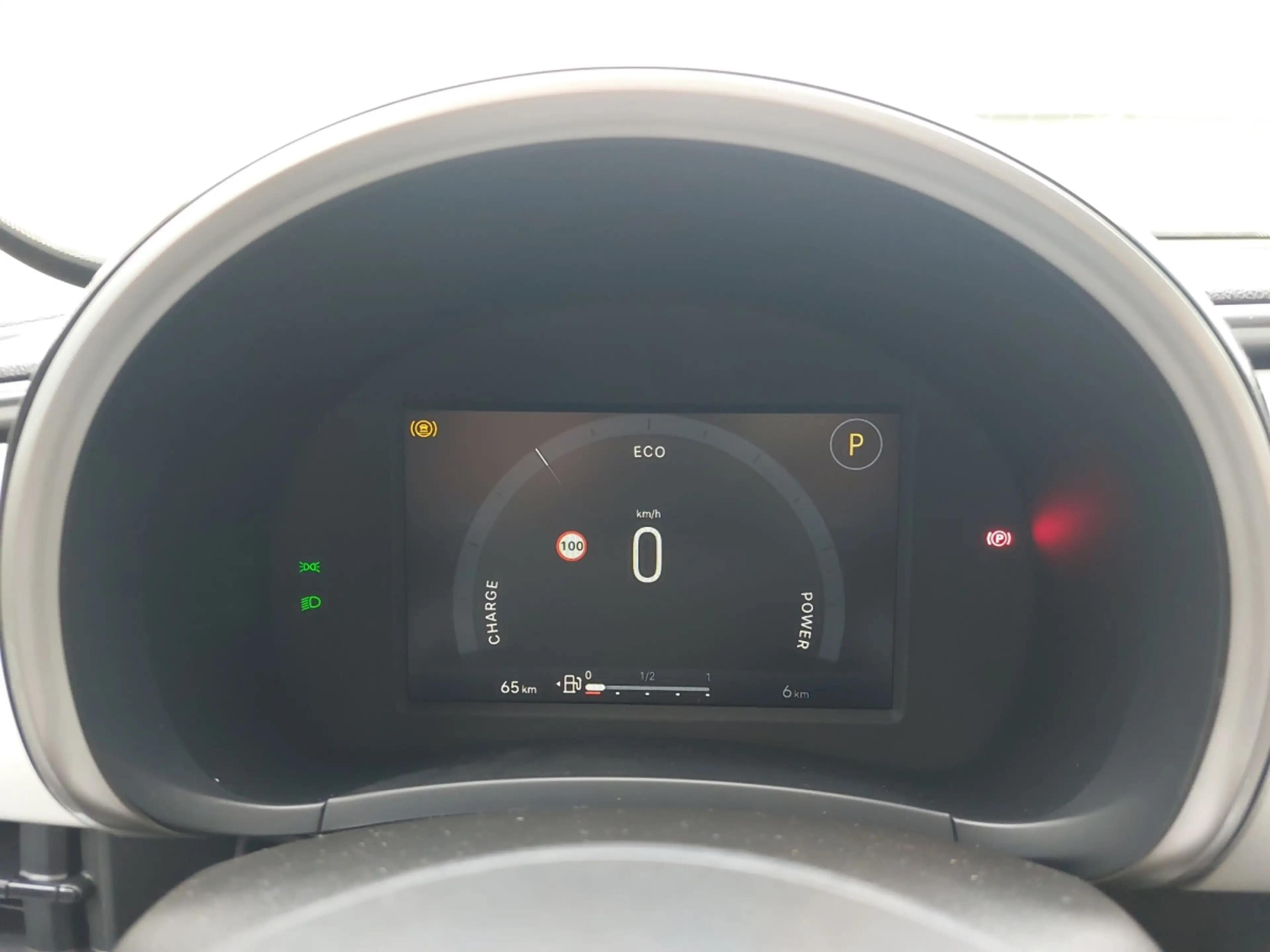 Fiat 600 Hybrid La Prima — photo 15