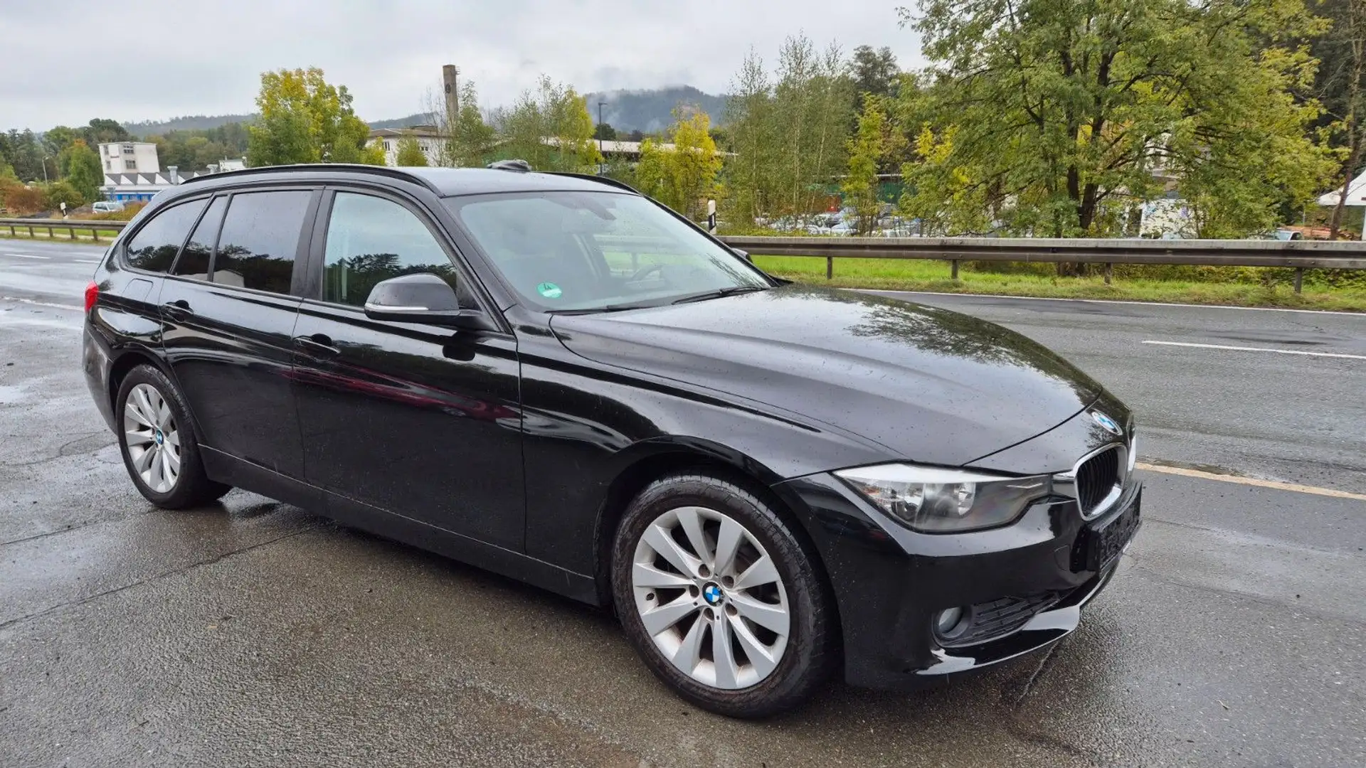 BMW 316 i Touring F31 Sitzheizung PDC Freisprecheinr Nero - 1