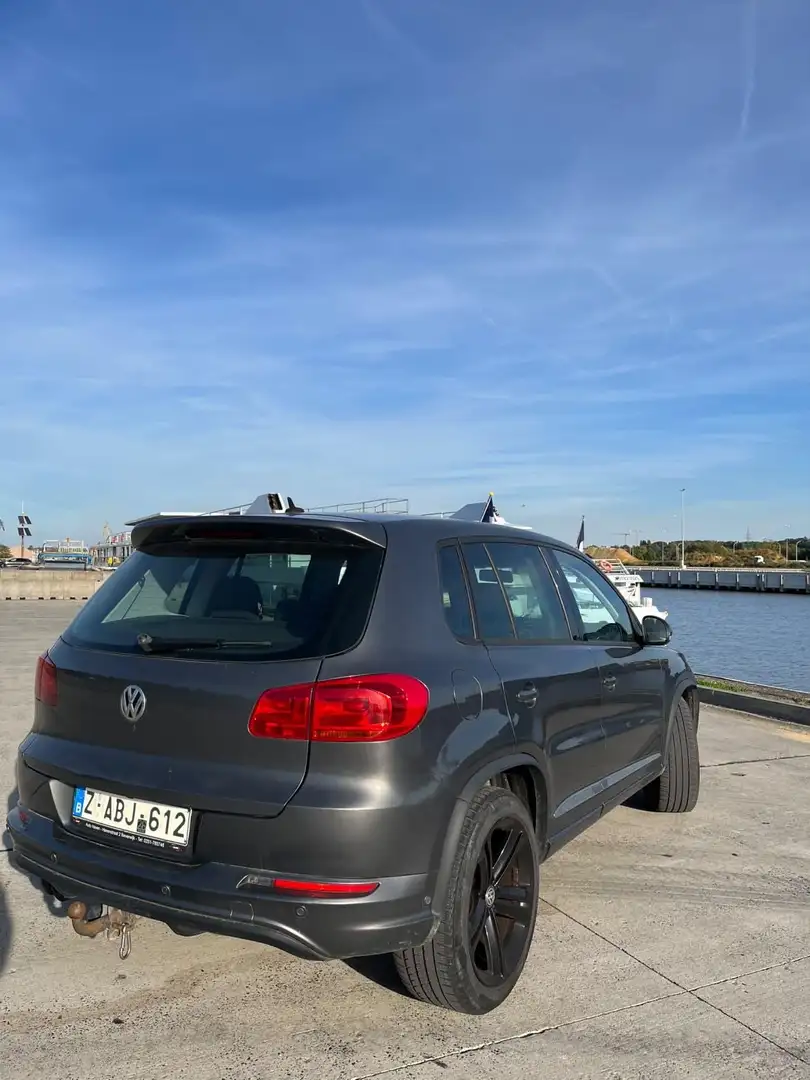 Volkswagen Tiguan 2.0TSI R-Line DSG 200 R Line - 2