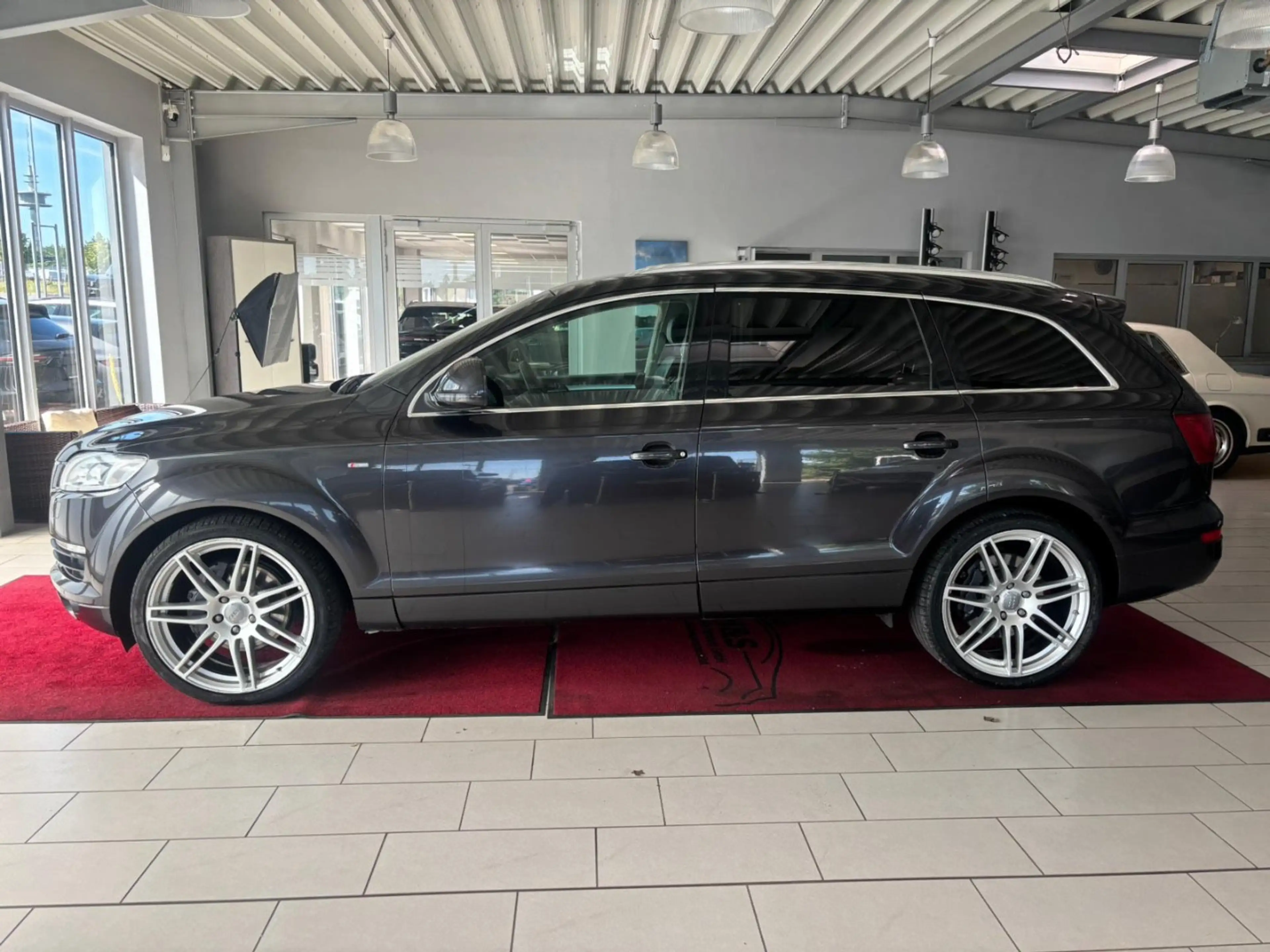 Audi Q7 4.2 FSI quattro Quattro — photo 2