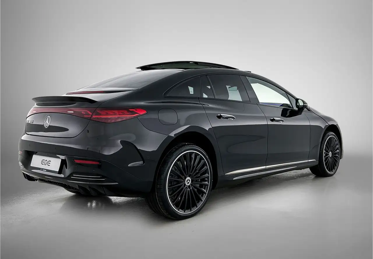 Mercedes-Benz EQE 300 2026