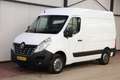 Renault Master T35 2.3 dCi L1H2 AIRCO EN TREKHAAK Wit - thumbnail 1