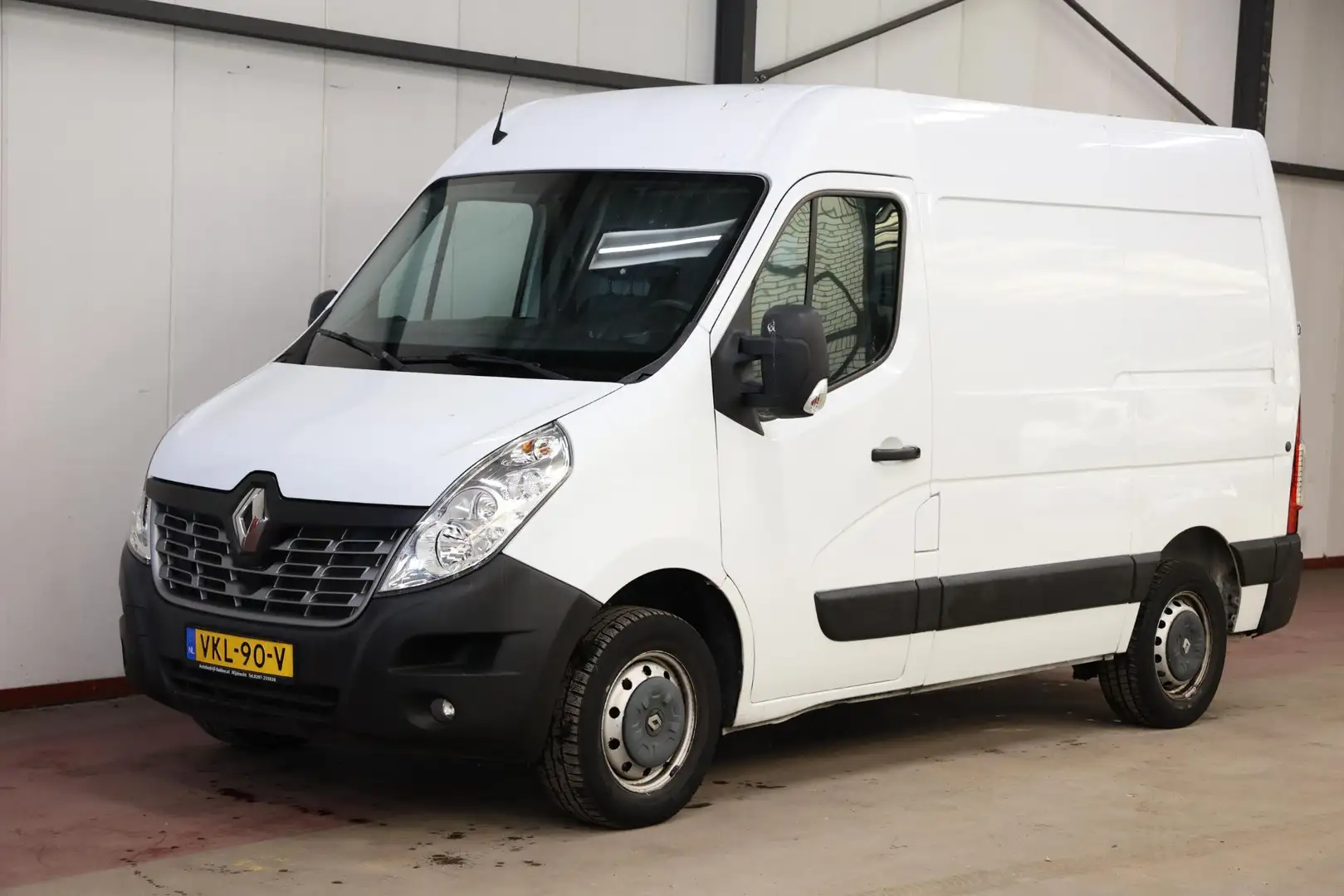 Renault Master T35 2.3 dCi L1H2 AIRCO EN TREKHAAK Wit - 1