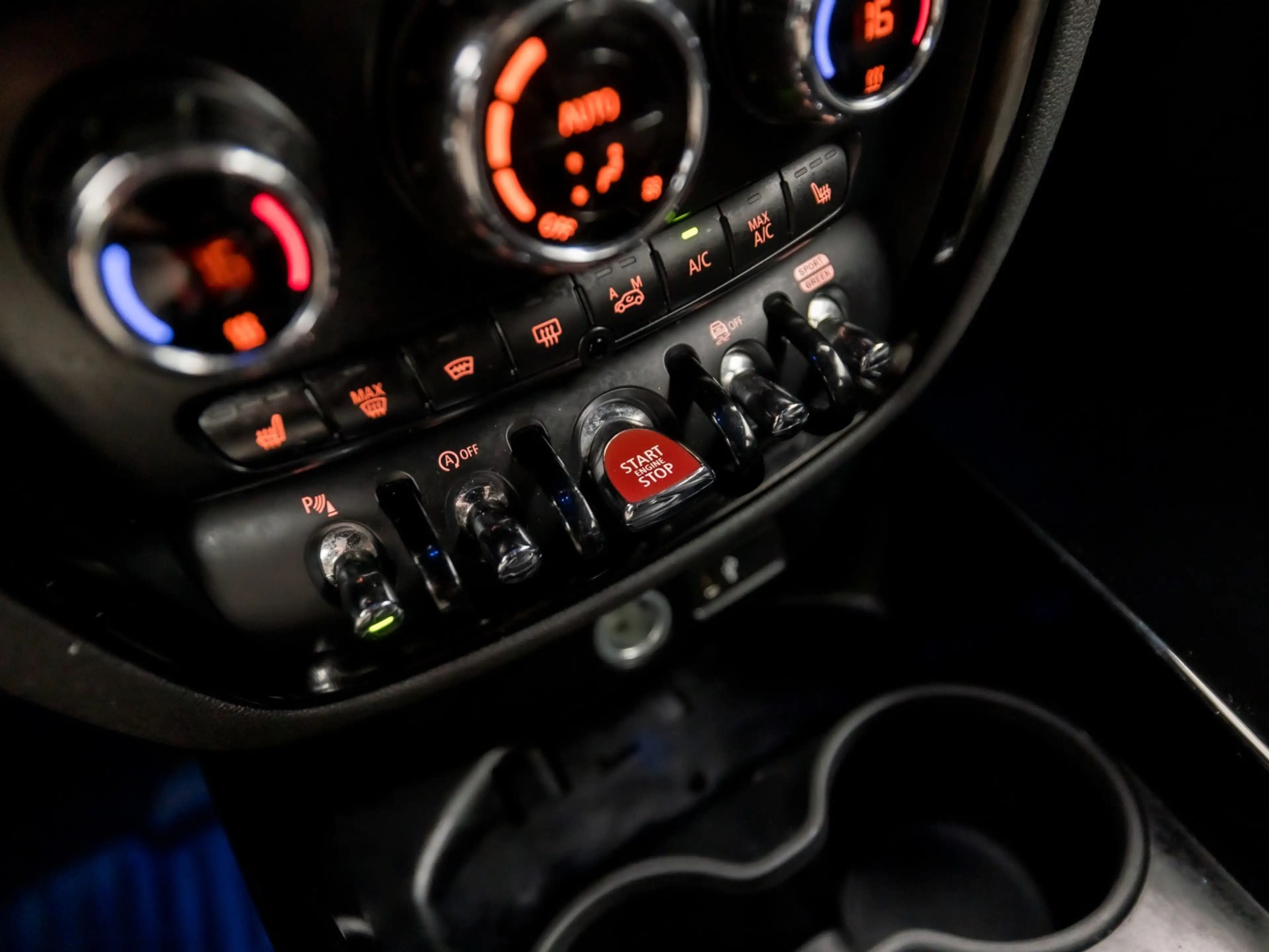 MINI Cooper Clubman 1.5 Chili Automaat (GROOT NAVI, CLIMATE, STOELVERW — photo 10