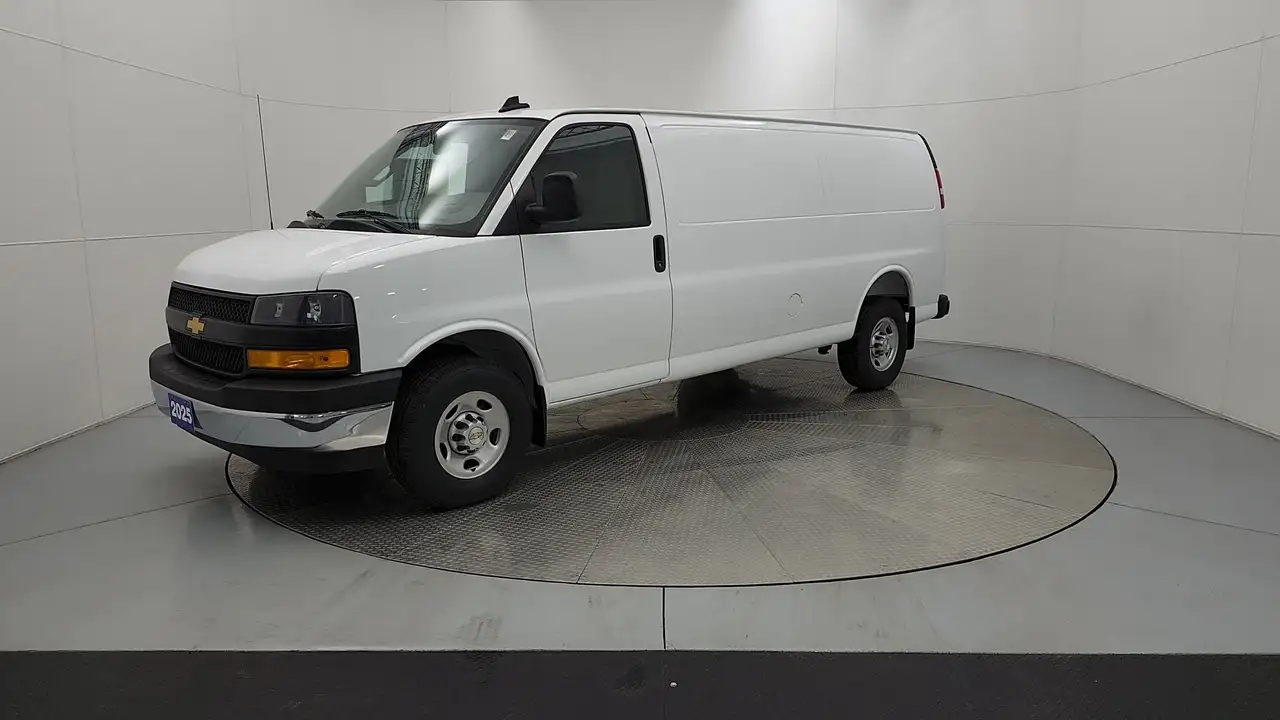 Chevrolet Express 2500 photo Chevrolet Express 2500