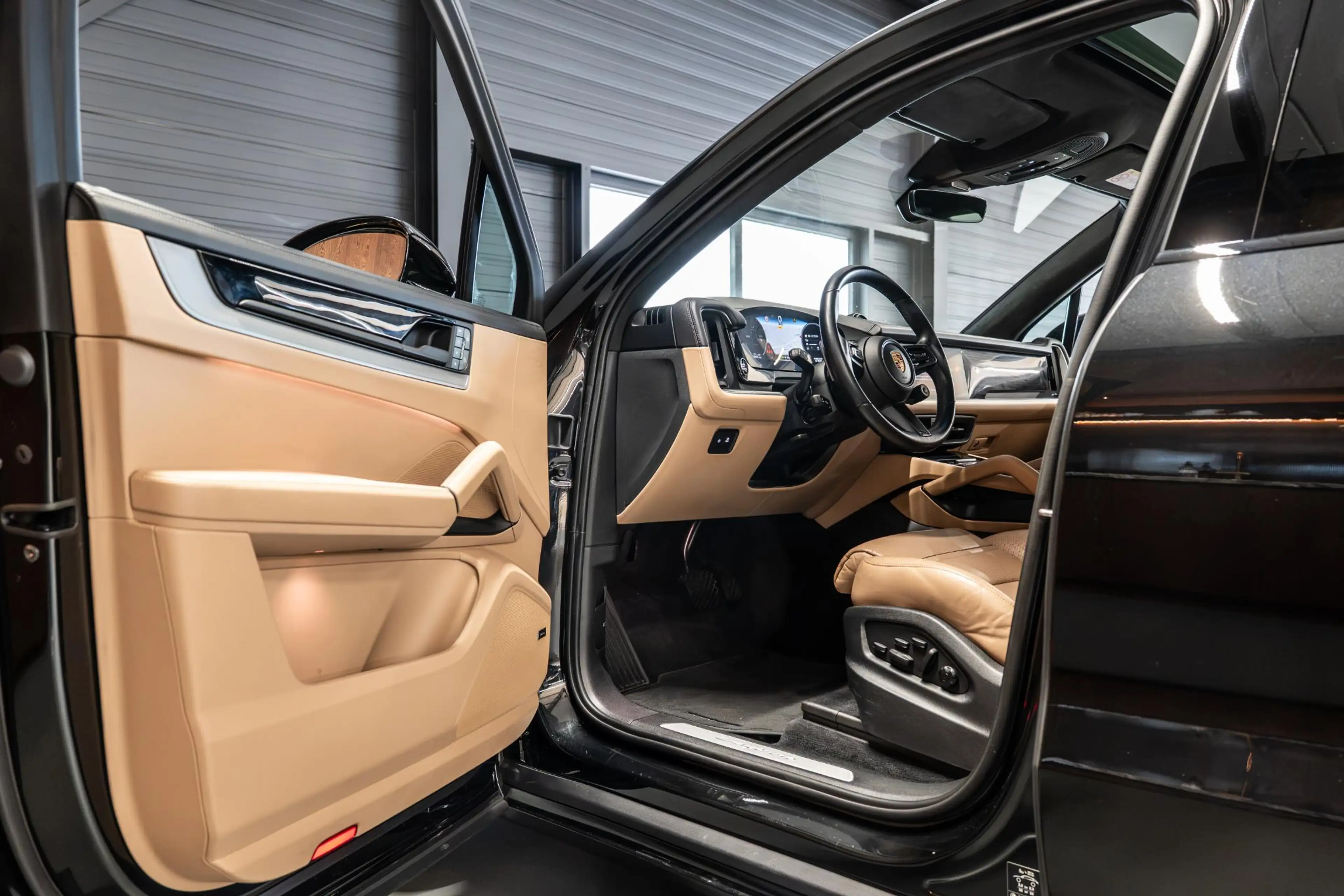 Porsche Cayenne 3.0 E-Hybrid Sportdesign | 1e Eigenaar | TV Scherm — photo 7