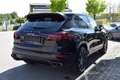 Porsche Cayenne 3.0 E-Hybrid Schwarz - thumbnail 3