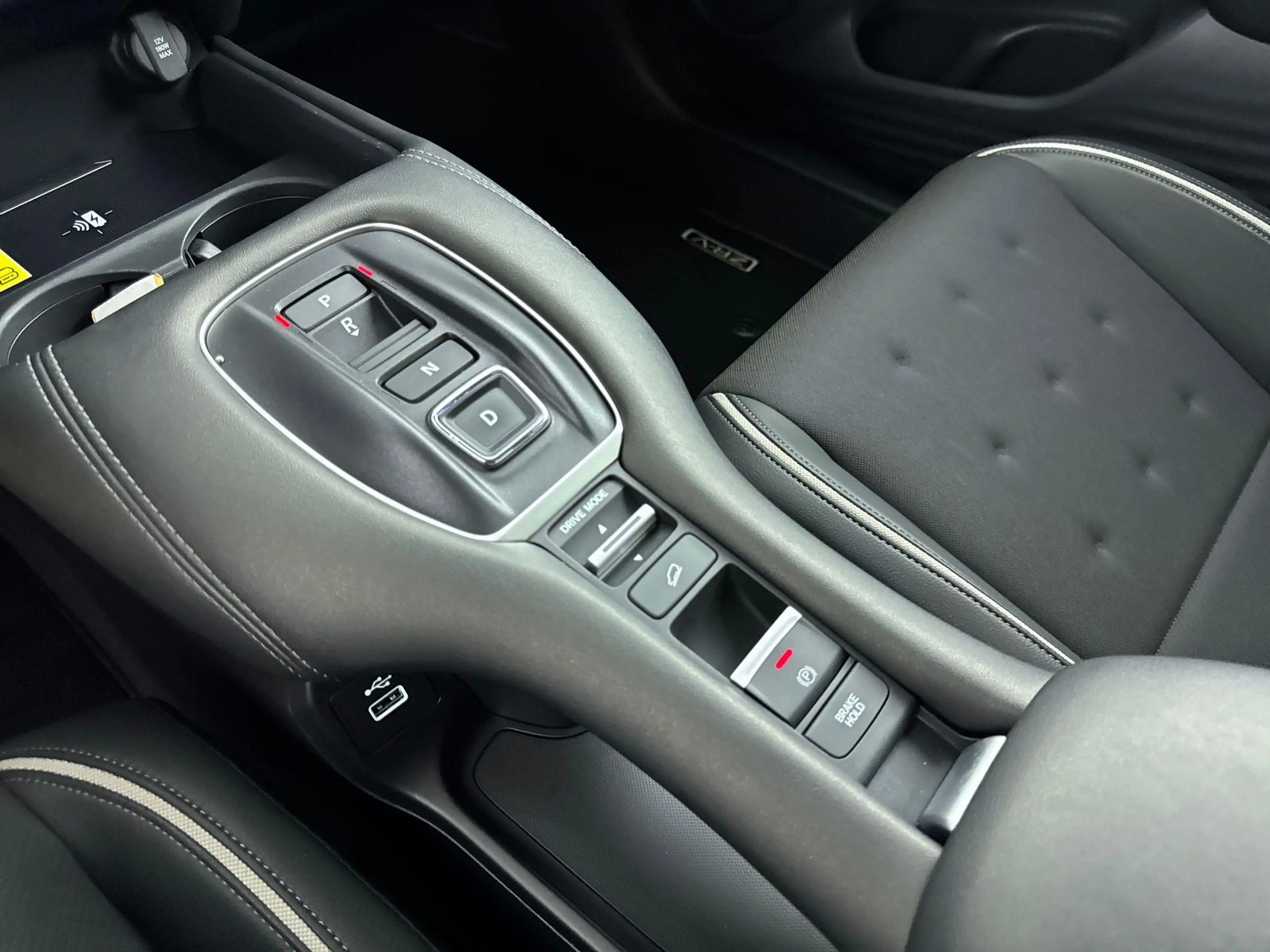 Honda ZR-V 2.0 e:HEV Sport 184 pk | Navigatie | Apple Carplay — photo 13