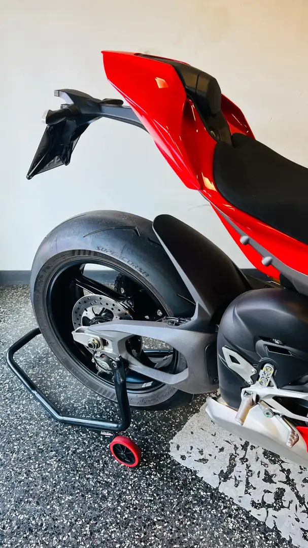 Ducati Panigale V4 S MODELLO 2025 500KM!!!! Červená - 2