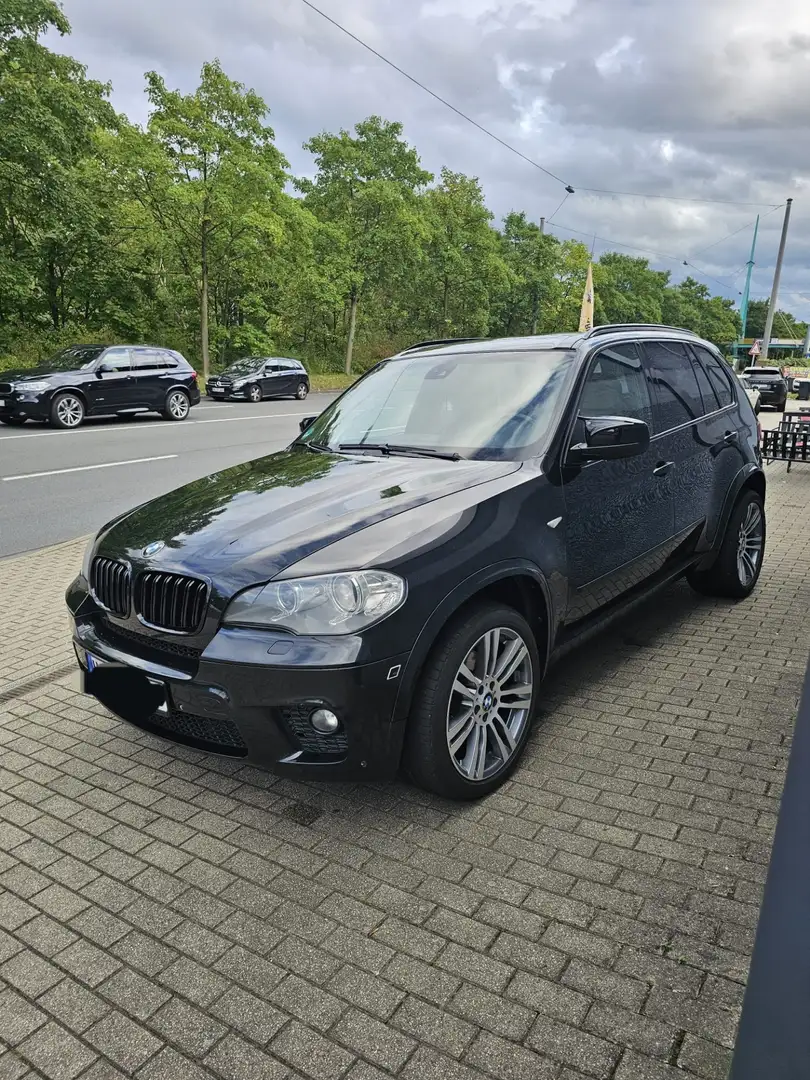 BMW X5 xDrive30d Schwarz - 1