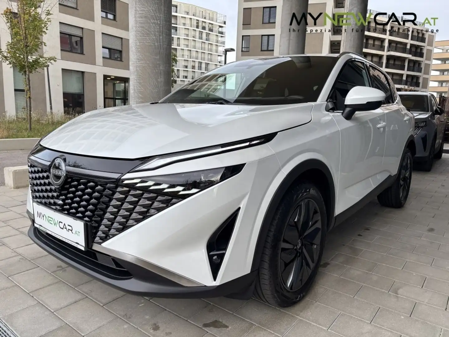 Nissan Qashqai 1,3 DIG-T MHEV Tekna Xtronic | Memorysitz Matrix Weiß - 2