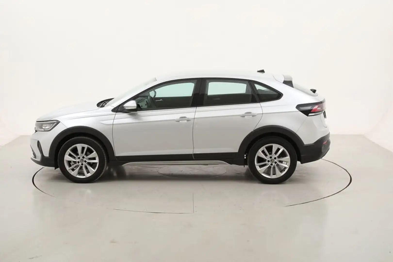 Volkswagen Taigo Life DSG 1.0 Benzina 110CV Argento - 2