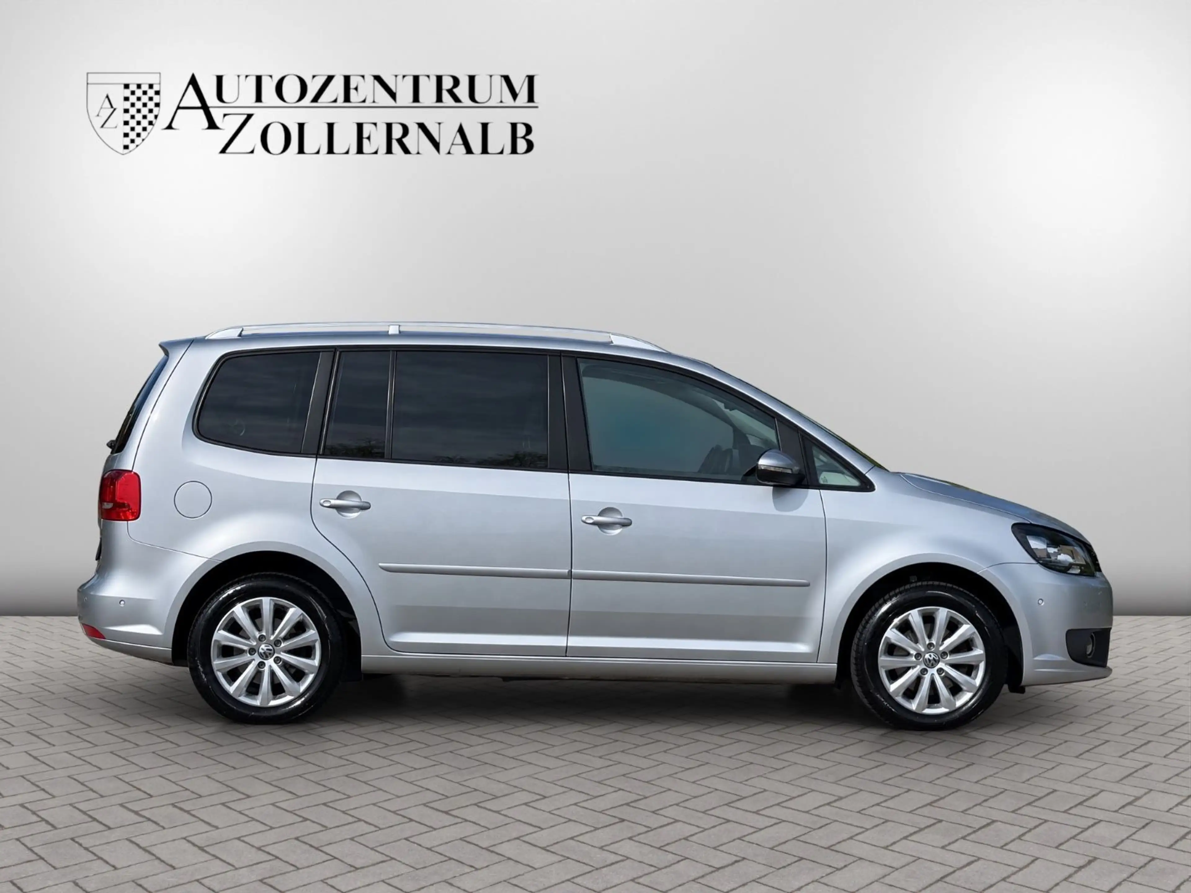Volkswagen Touran 1.4 TSI DSG Highline *1.HAND*LEDER*RCAM* — photo 7