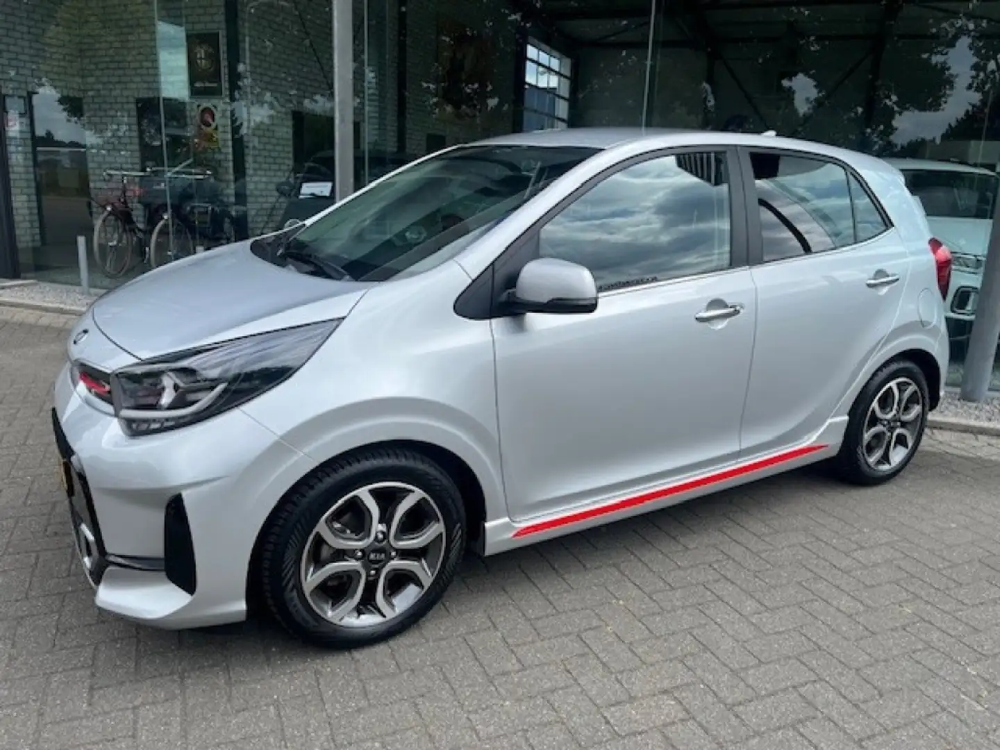 Kia Picanto 1.0 DPI GT-LINE Grijs - 2