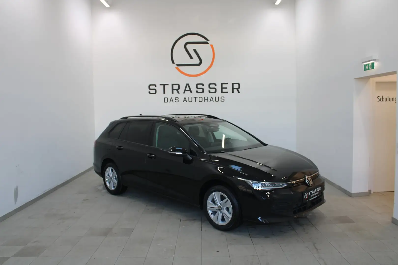 Volkswagen Golf Variant 4Me TSI Schwarz - 1