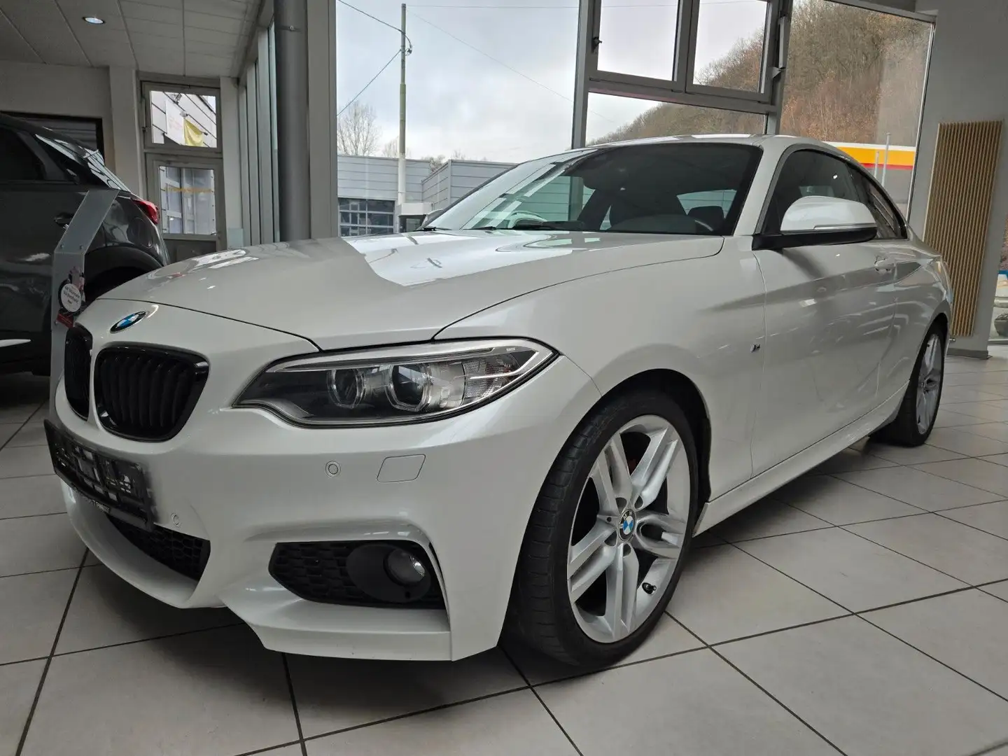 BMW 225 2 Coupe d M Sport Paket *SONDERLACK* Alb - 1