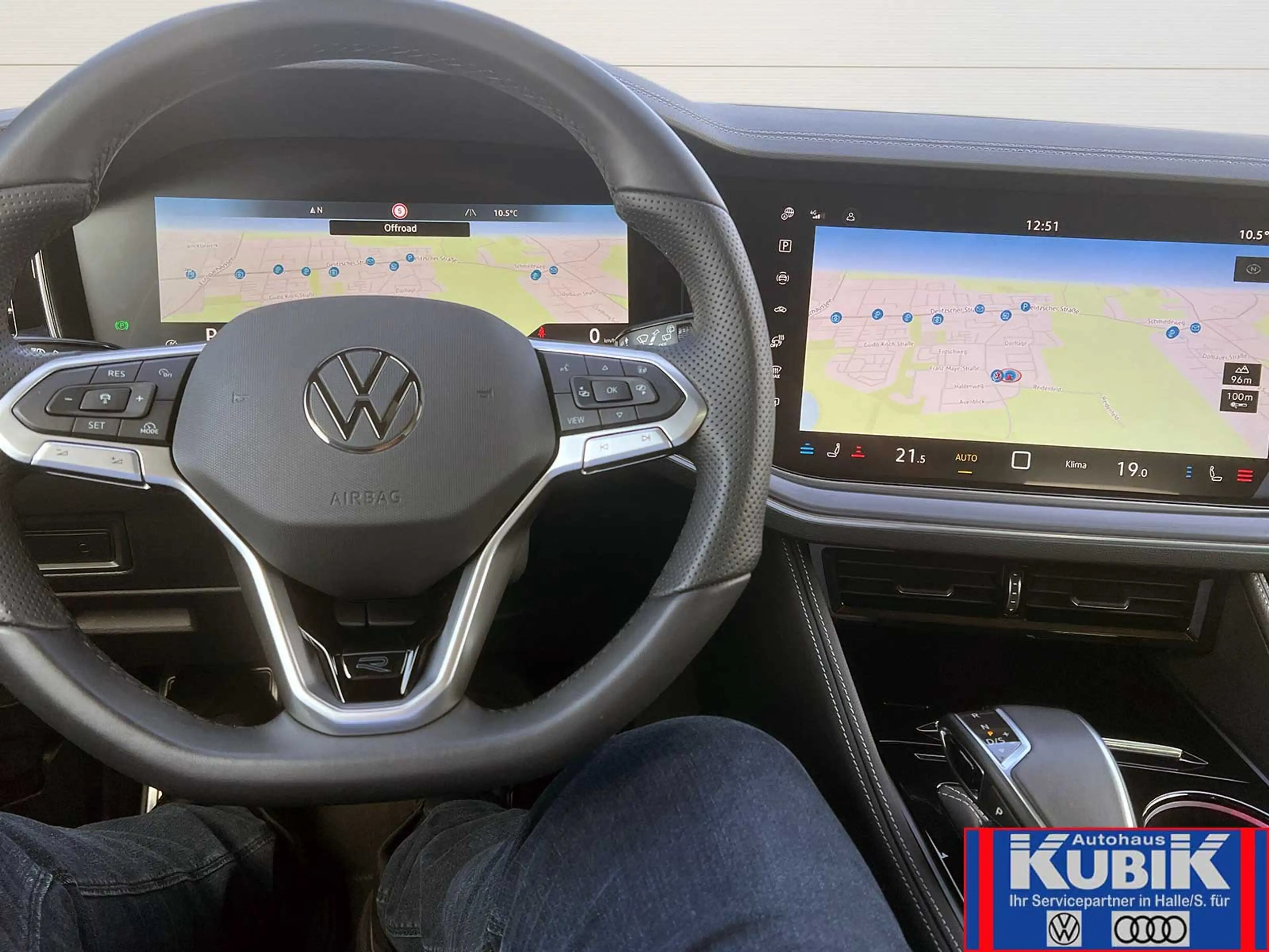Volkswagen Touareg R-Line Black Style 3.0 TDI 4motion Allradlenkung + — photo 6