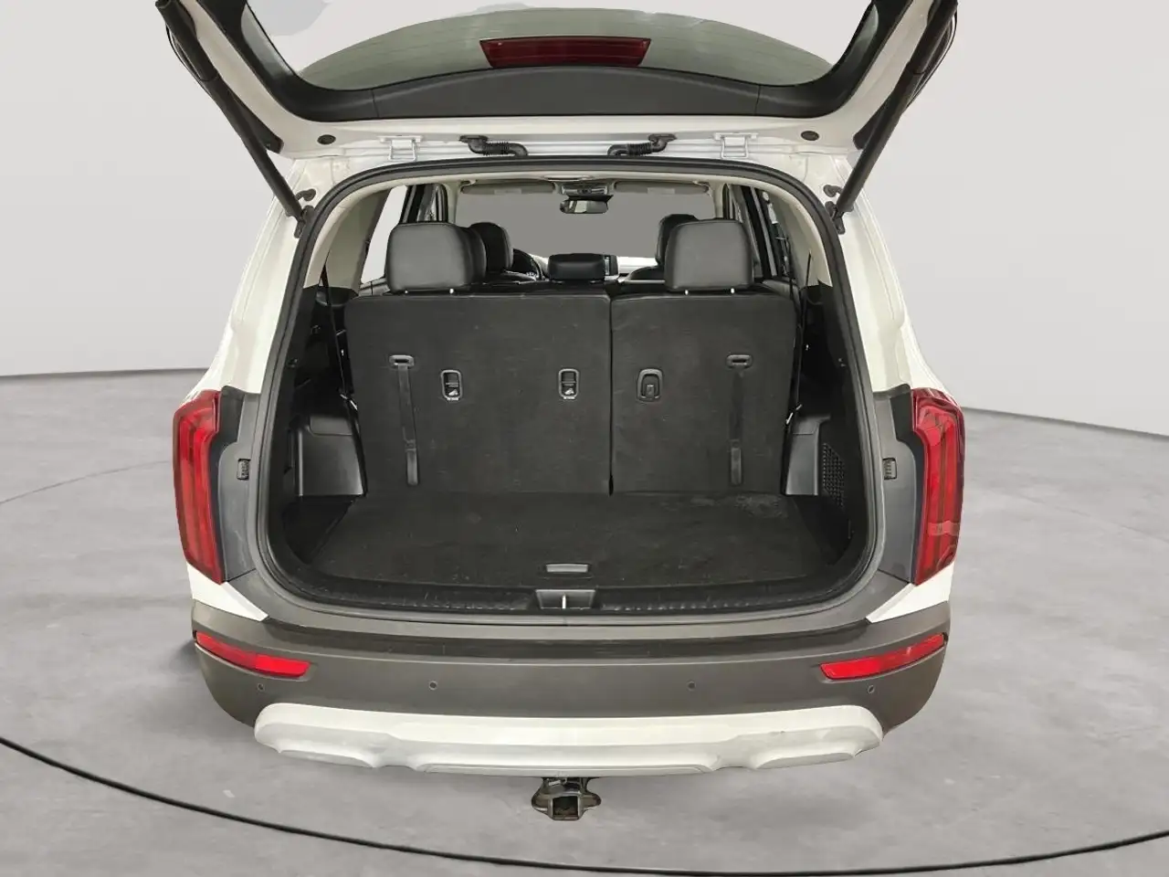 Kia Telluride снимка Kia Telluride