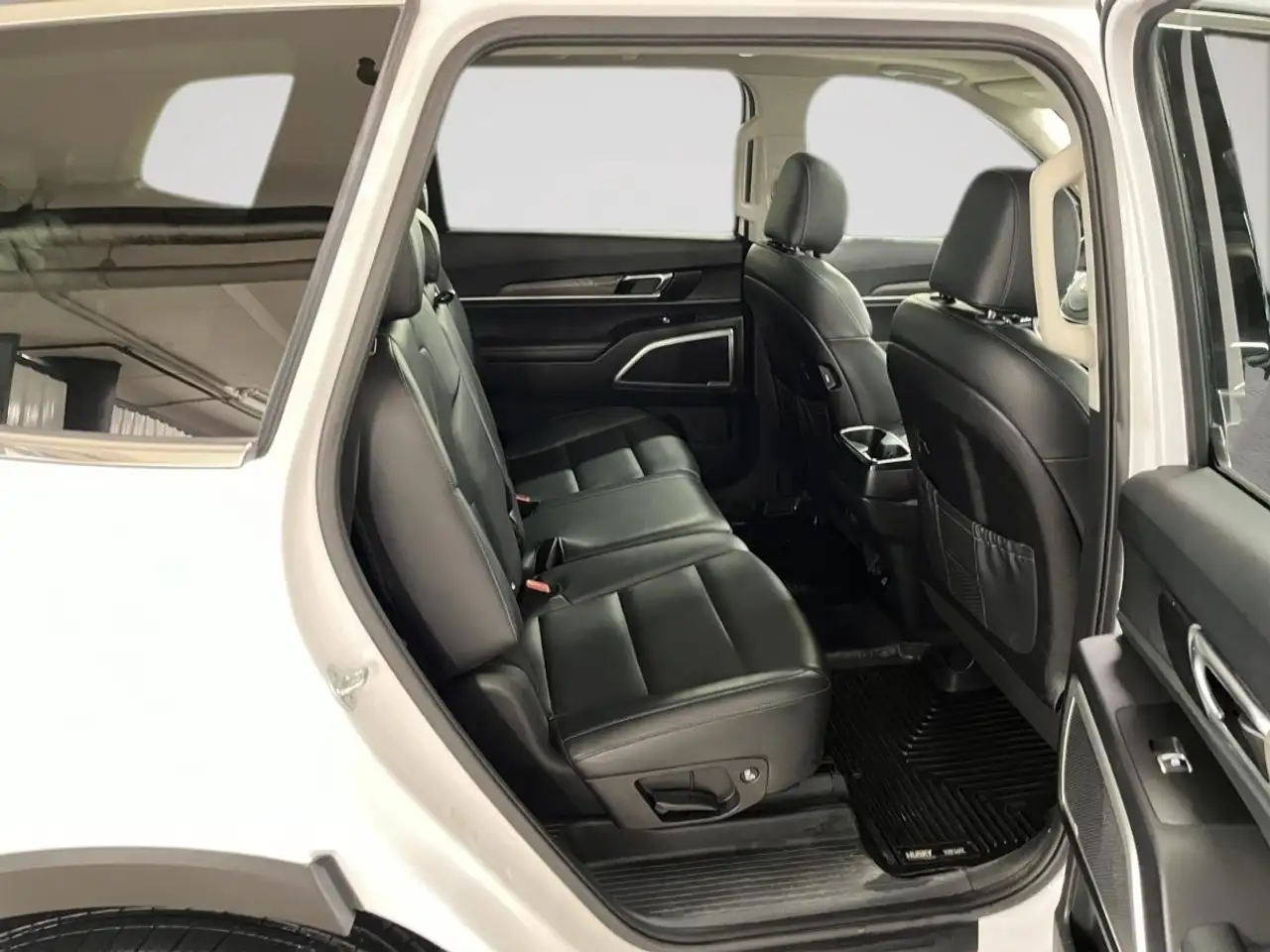 Kia Telluride снимка Kia Telluride