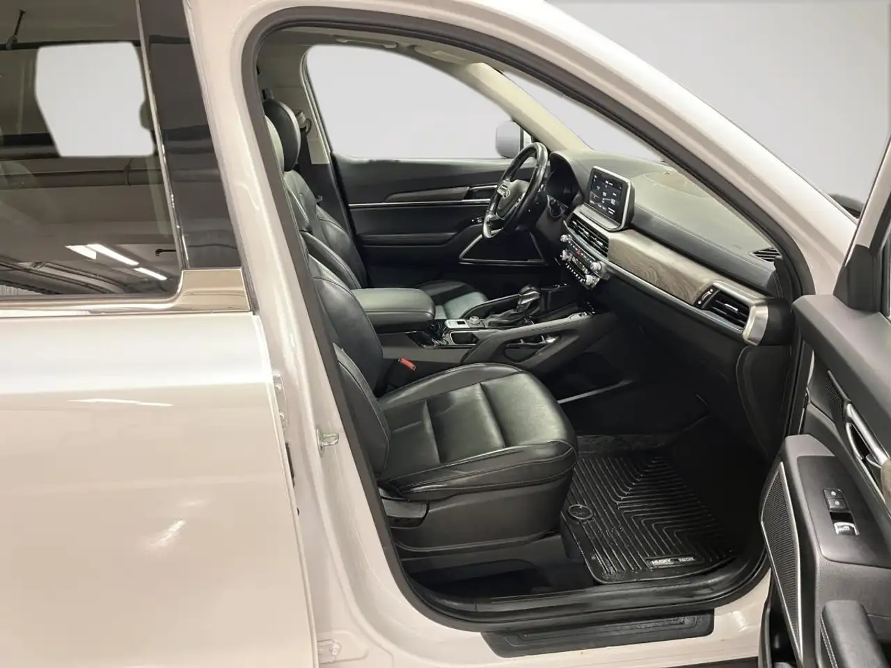 Kia Telluride снимка Kia Telluride
