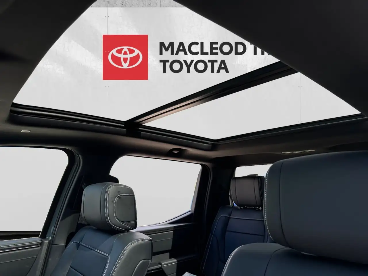 Toyota Tundra снимка Toyota Tundra