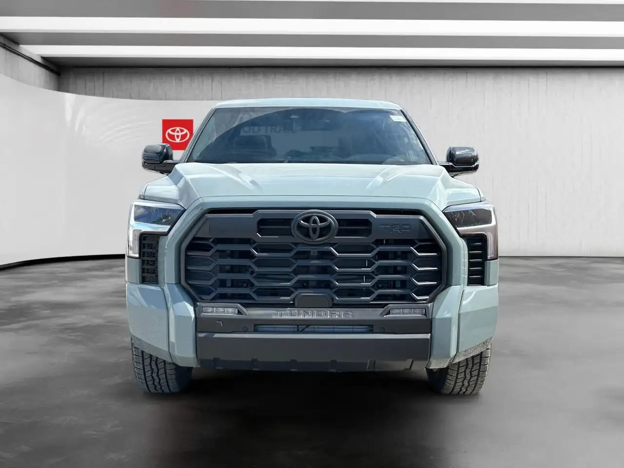 Toyota Tundra снимка Toyota Tundra