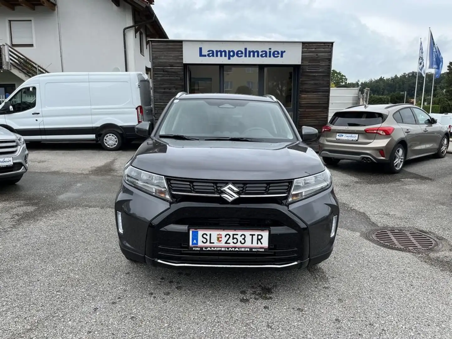 Suzuki Vitara 1.4 Hybrid shine Grijs - 2