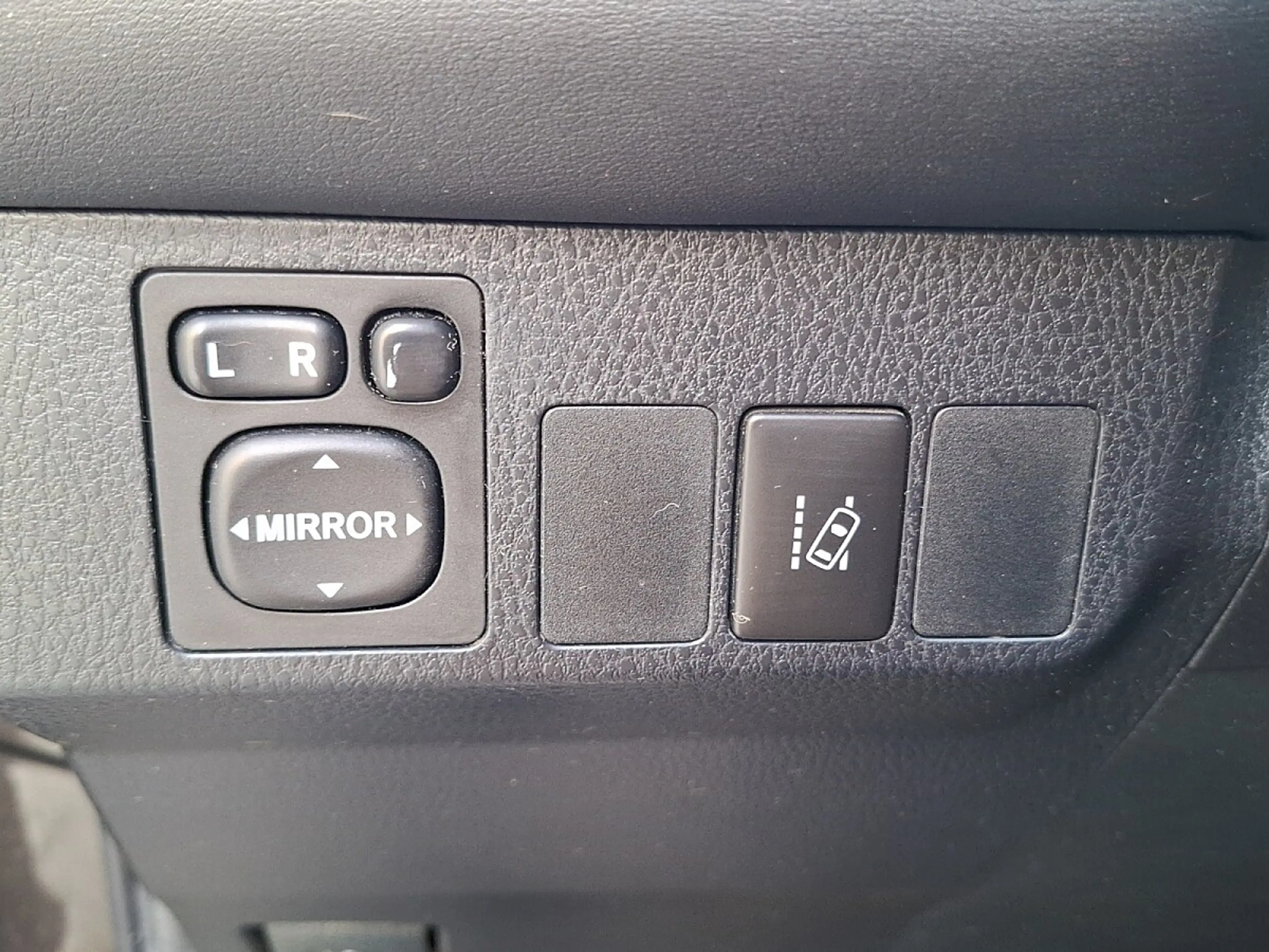 Toyota RAV 4 RAV4 2,5 Hybrid Active 4WD Aut. — photo 13