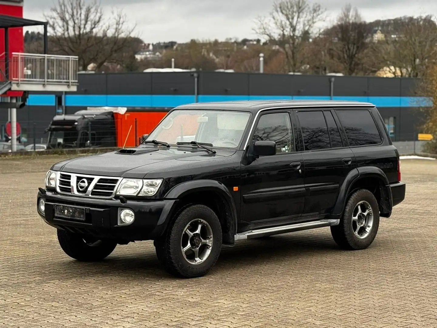 Nissan Patrol GR 3.0 TD Elegance Schwarz - 2