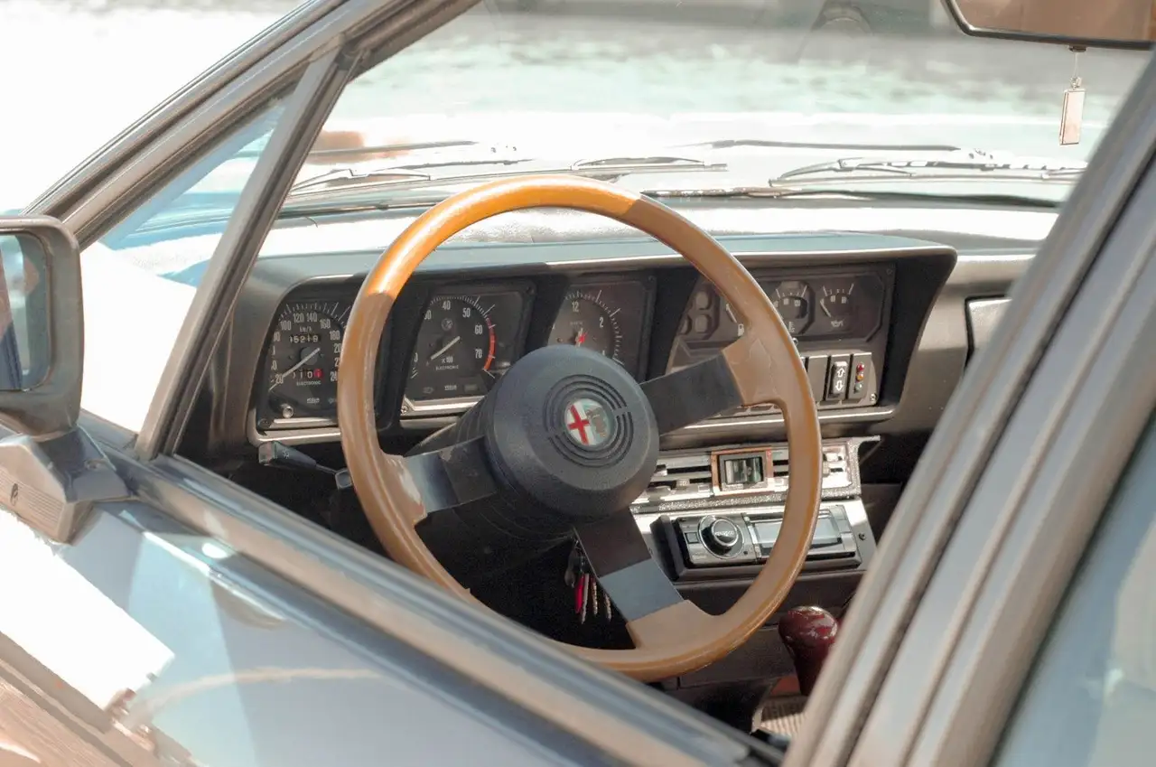 Alfa Romeo GTV6 2.5i, foto 6