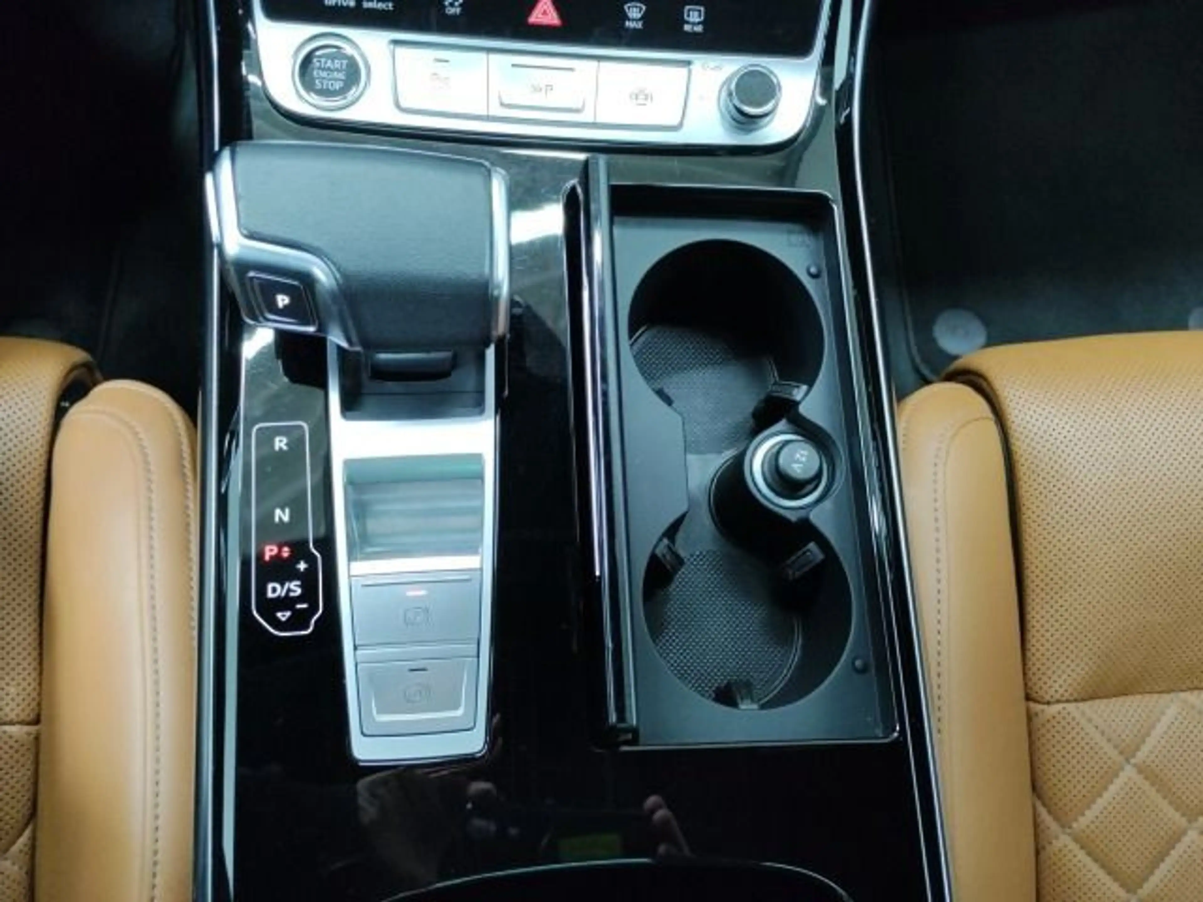 Audi A8 50 TDI Q S LINE PANO LM20 SITZKLIMA — photo 11
