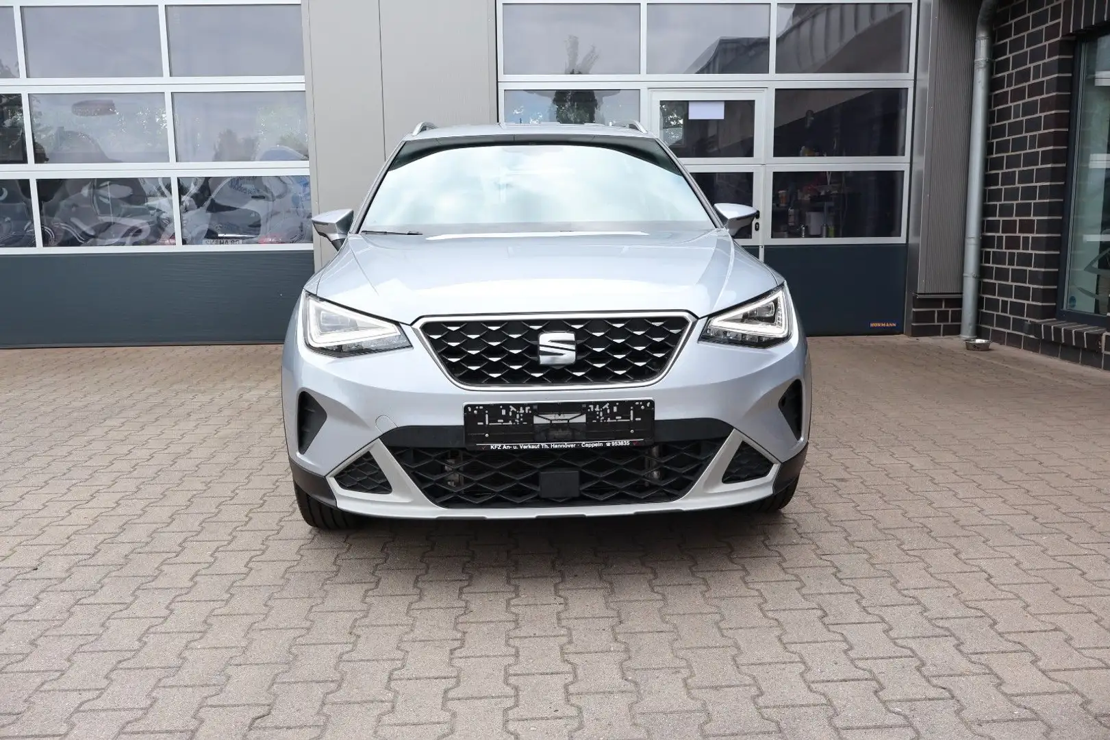 SEAT Arona Xperience Navigation/AHK/Sitzheizung Silber - 2