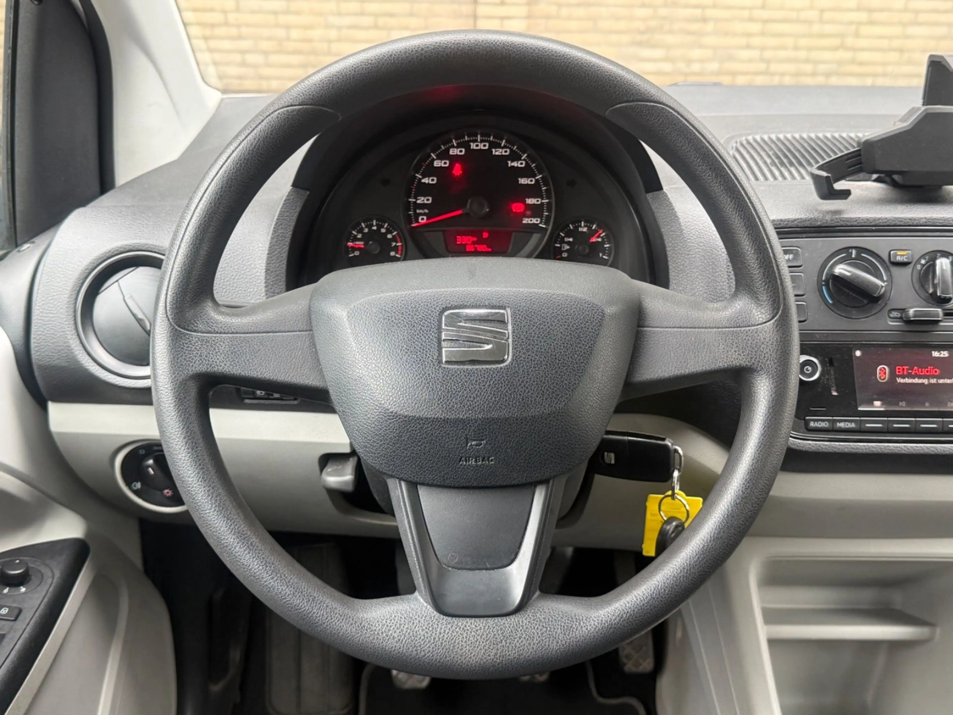 SEAT Mii Style *1.HAND+SITZH+KLIMA+TÜV NEU* — photo 11