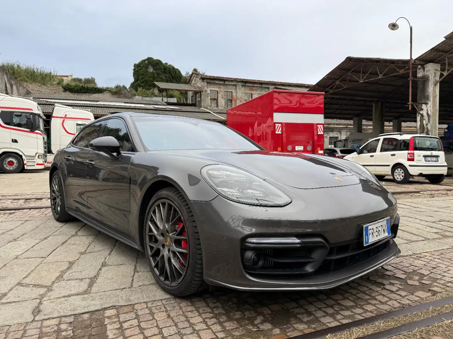 Porsche Panamera 4.0 Turbo Sport Turismo Grijs - 2