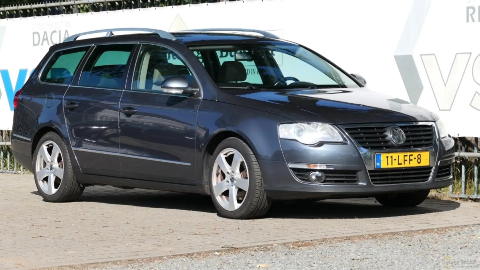 Volkswagen Passat Variant 1.4 TSi DSG Automaat Comfortline Grijs - 1