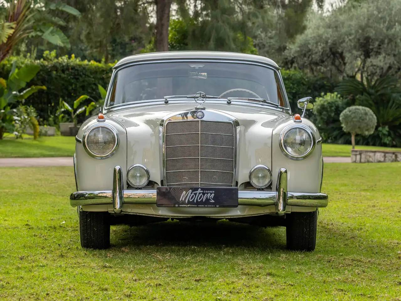 Mercedes-Benz 220 S Ponton W128, foto 2