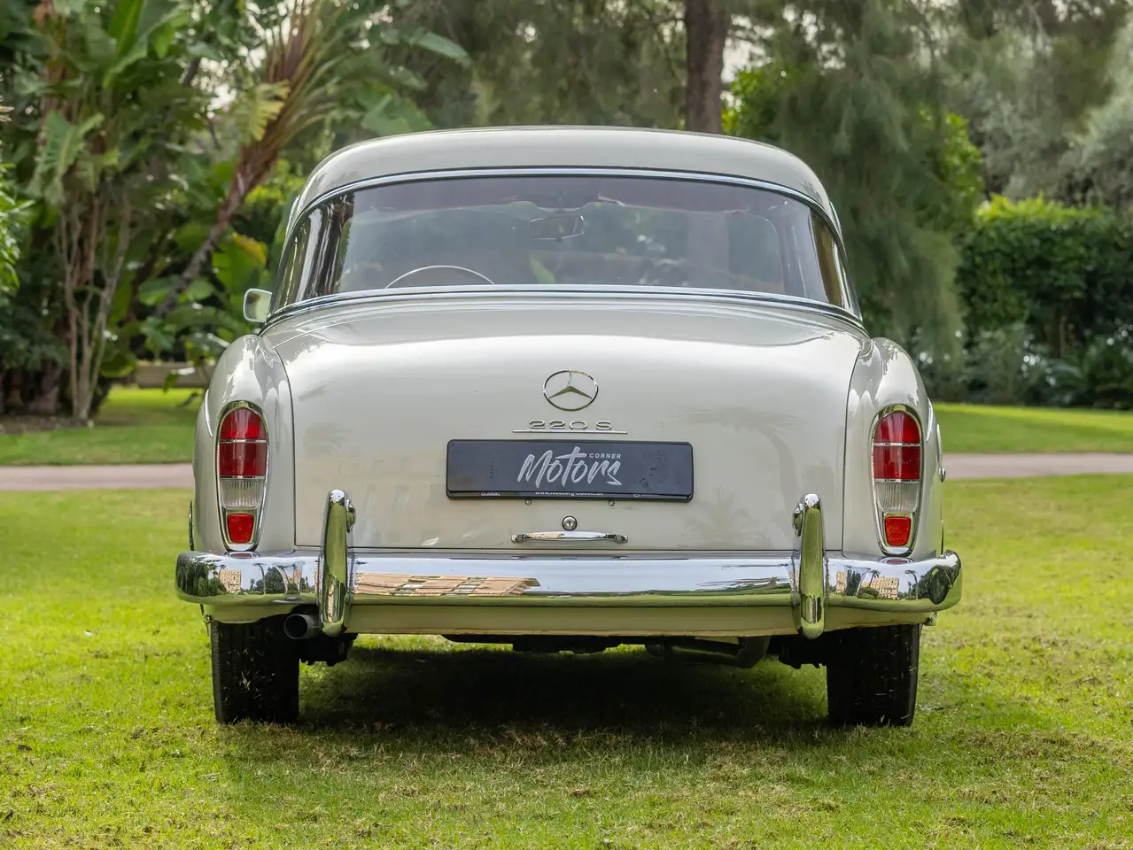 Mercedes-Benz 220 S Ponton W128, foto 3