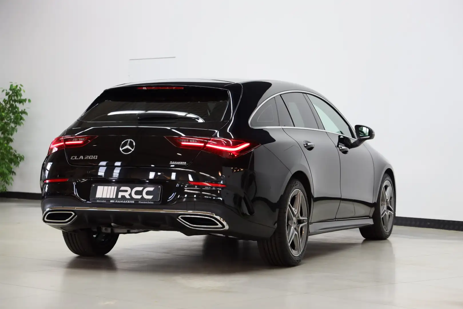 Mercedes-Benz CLA 200 SB AMG Line Camera LED Sfeerlicht KEYLESS-GO Noir - 2