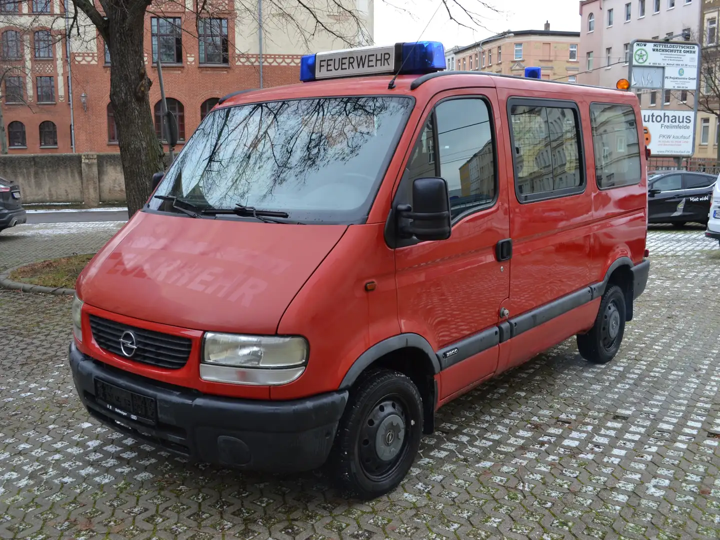 Opel Movano 2.8 DTI L1H1 crvena - 1