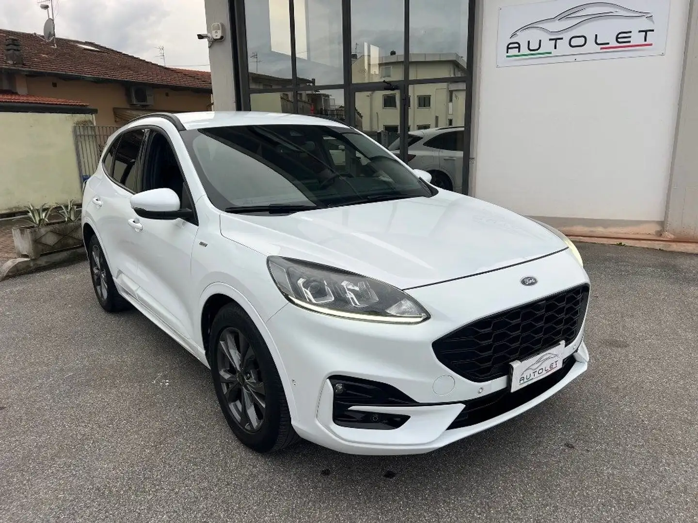 Ford Kuga 1.5 EcoBlue 120 CV 2WD ST-Line X Bianco - 1