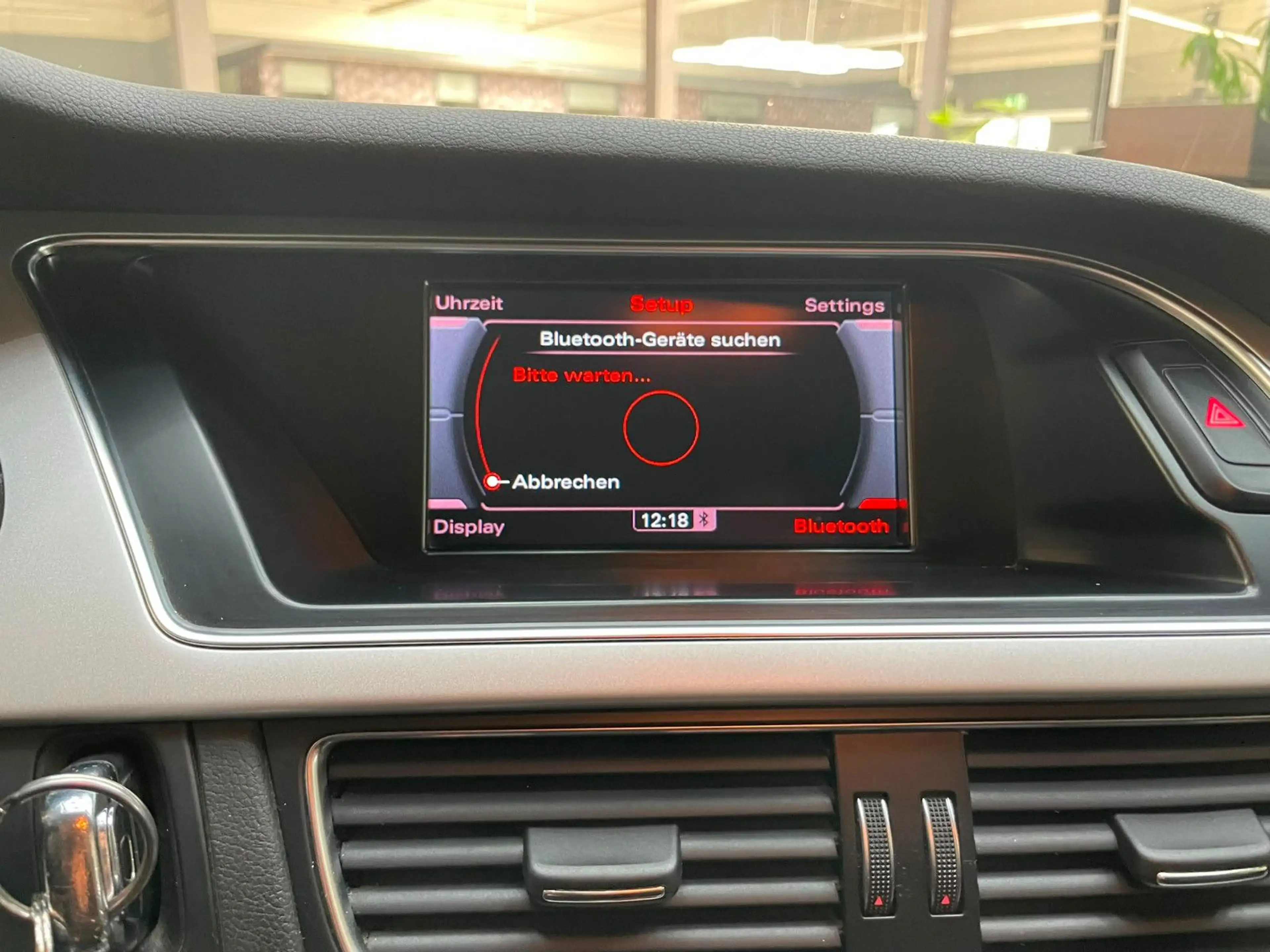 Audi A4 Avant Attraction S-LINE / AHK / XENON / NAVI — photo 12