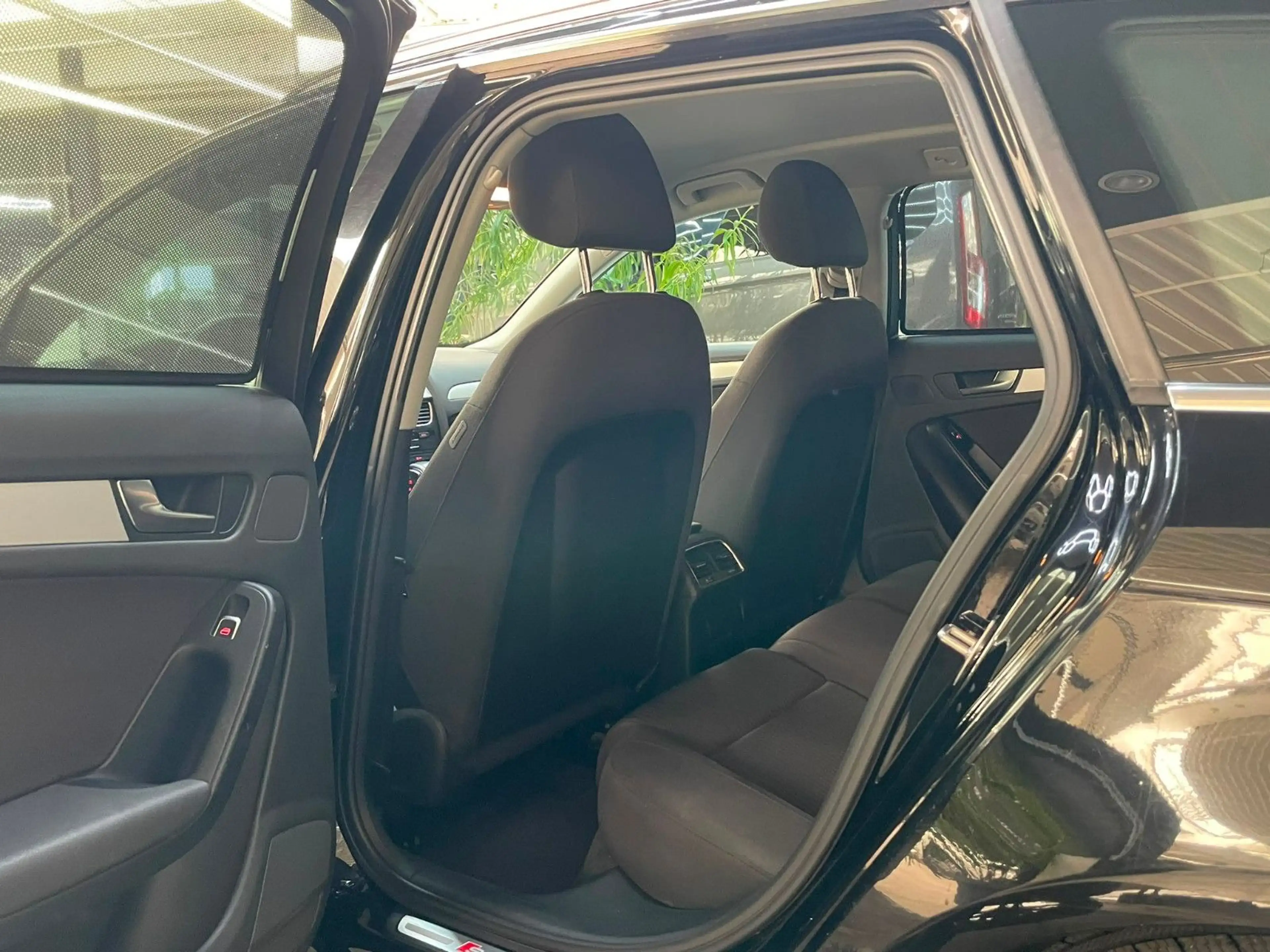 Audi A4 Avant Attraction S-LINE / AHK / XENON / NAVI — photo 13