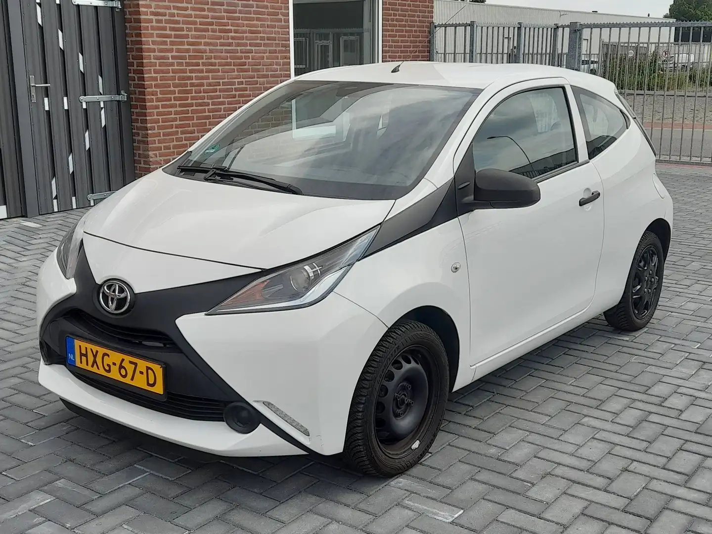Toyota Aygo 1.0 VVT-i x Wit - 2