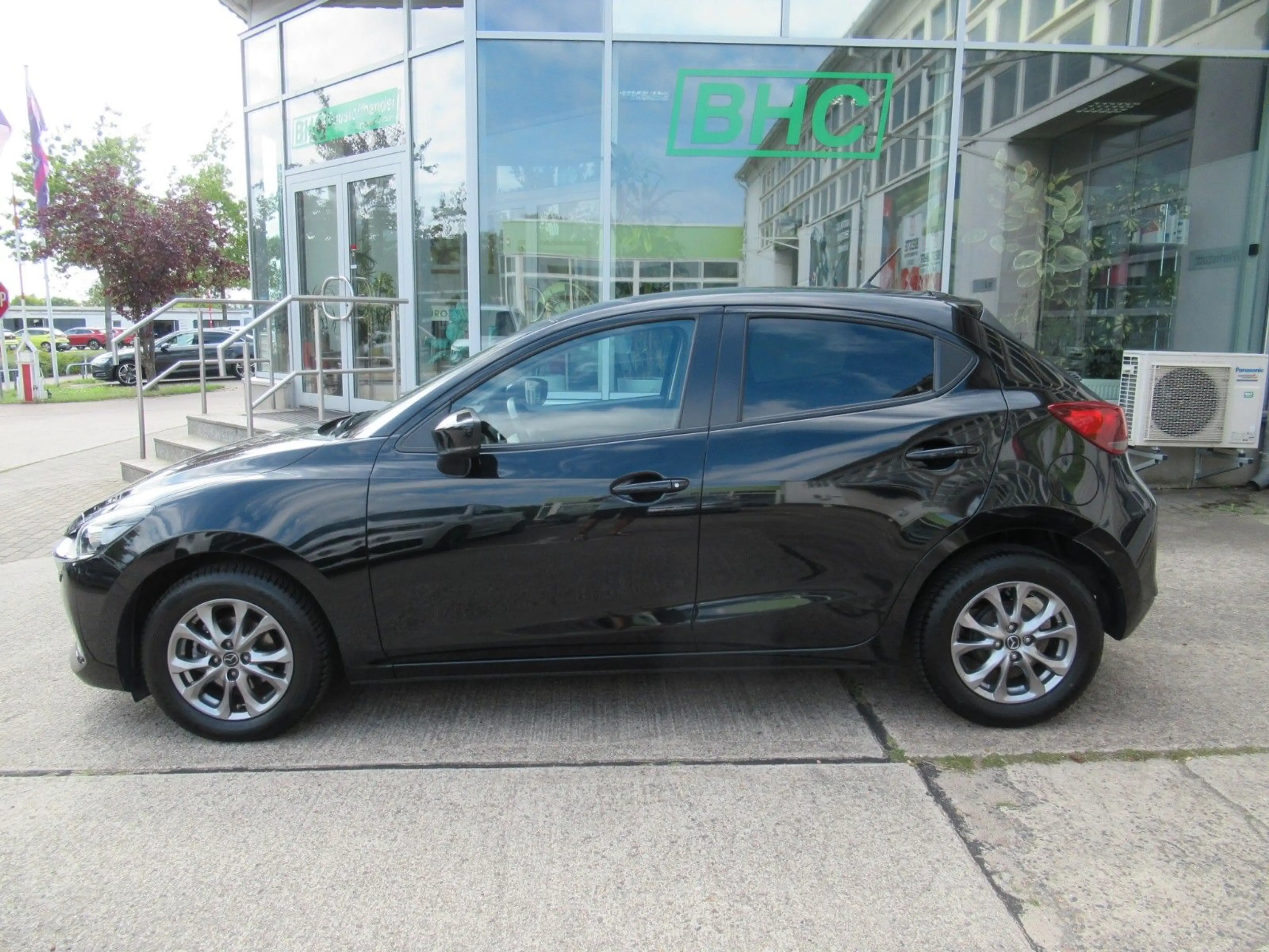 Mazda 2 SKYACTIV Hybrid LED*RÜCKFAHRKAMERA*ALU*12700KM — photo 15