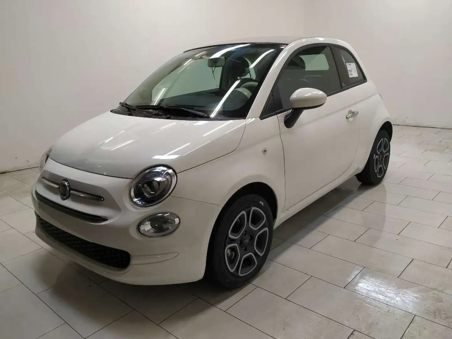 Fiat 500C 1.0 hybrid Club 70cv Alb - 1