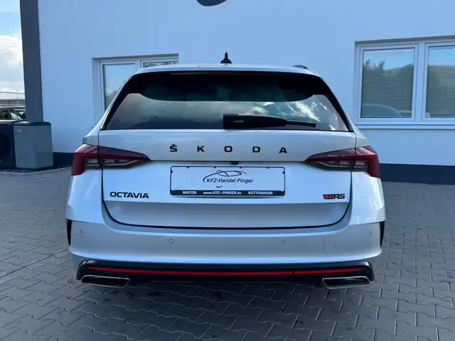 Skoda Octavia view 7