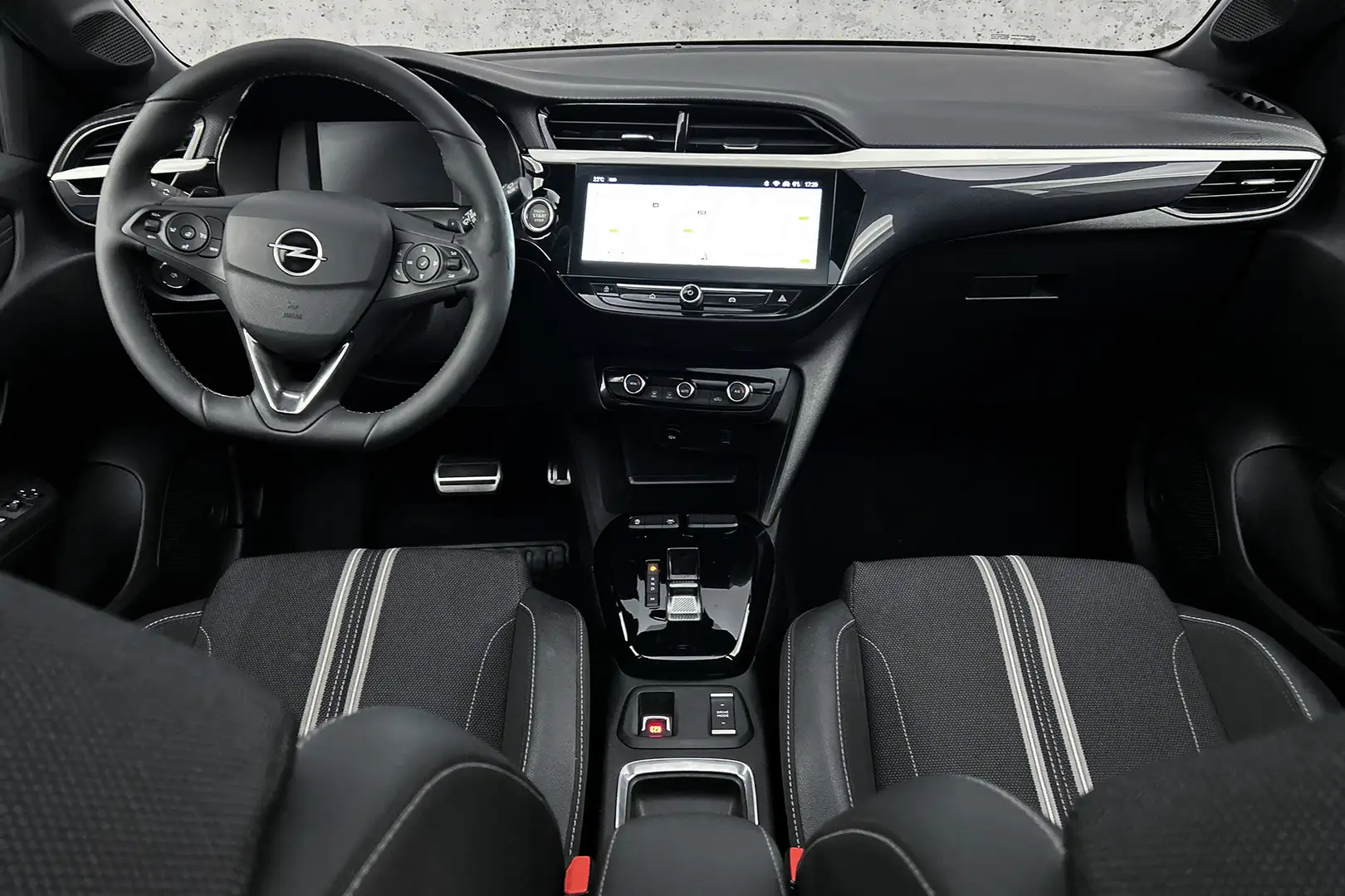 Opel Corsa 1.2 GS Line | Panoramadak | Navigatie | Camera | C Blau - 2