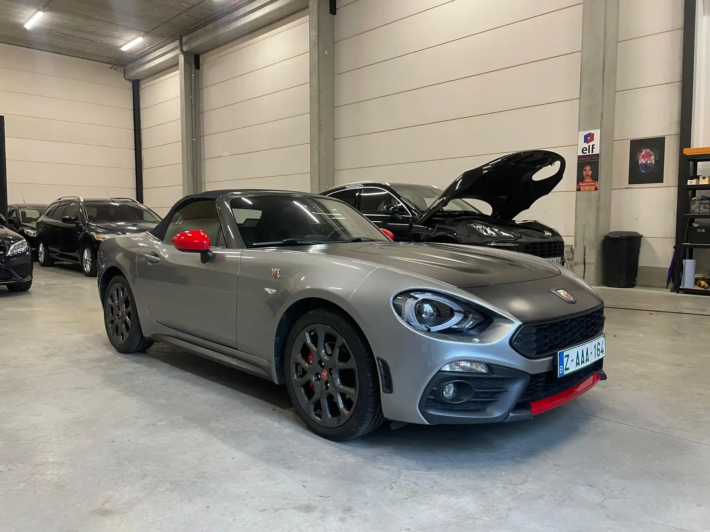 Abarth 124 Spider 1.4i MultiAir | N 847 Grau - 1