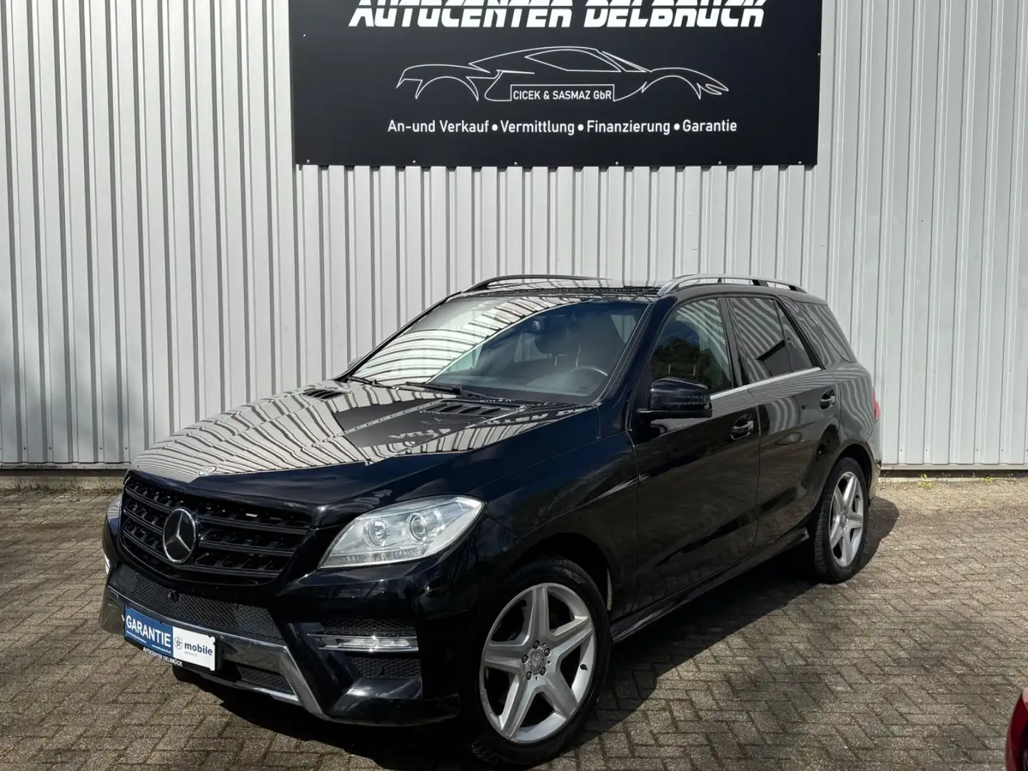 Mercedes-Benz ML 350 AHK/ 360°/BSM Negro - 1