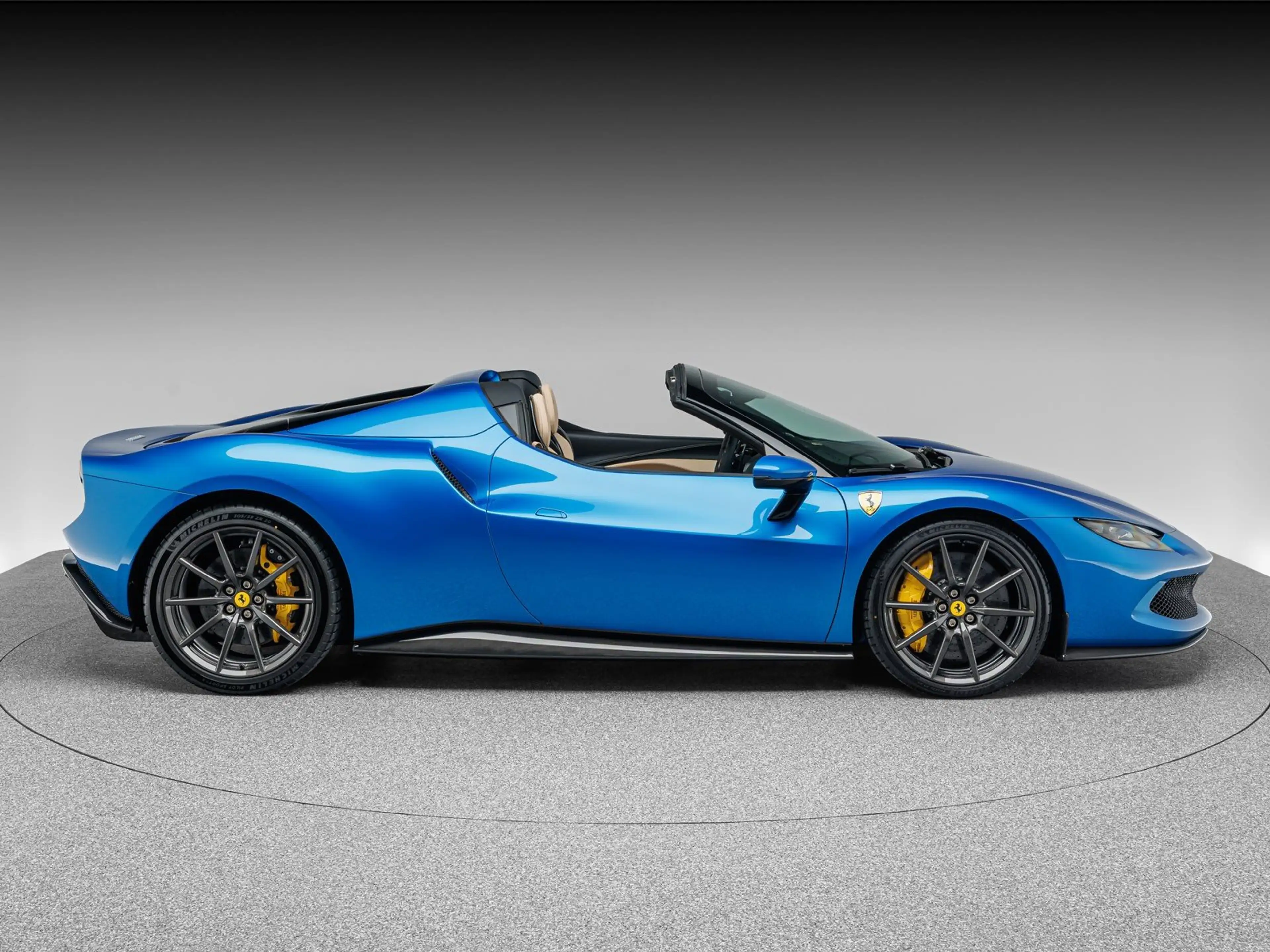 Ferrari 296 GTS — photo 9